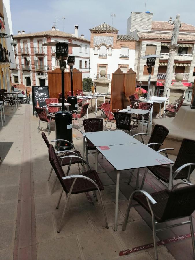 Hospedium Dlj Hostal Tematico Desde La Juderia Arjona Exterior photo