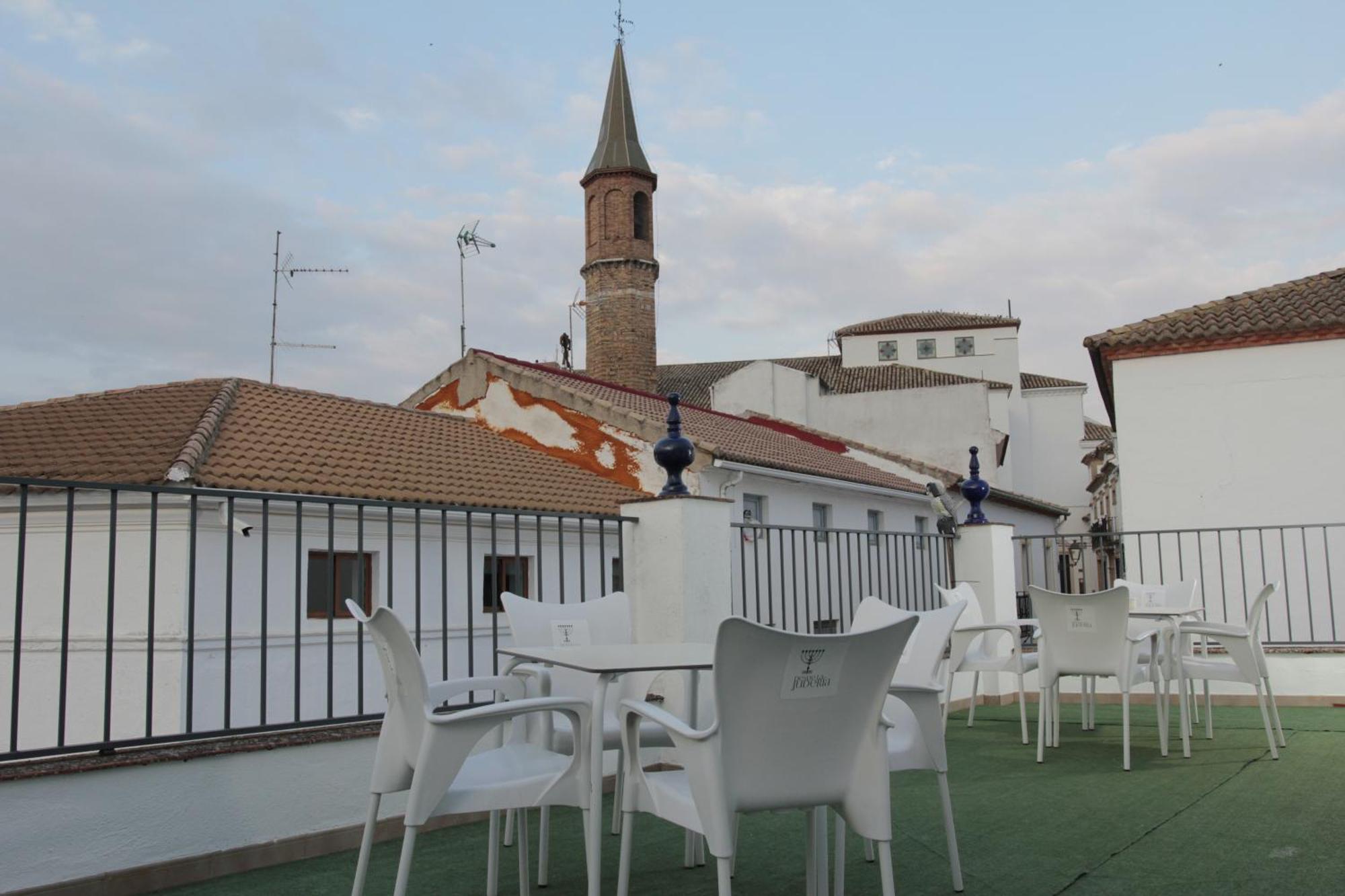 Hospedium Dlj Hostal Tematico Desde La Juderia Arjona Exterior photo